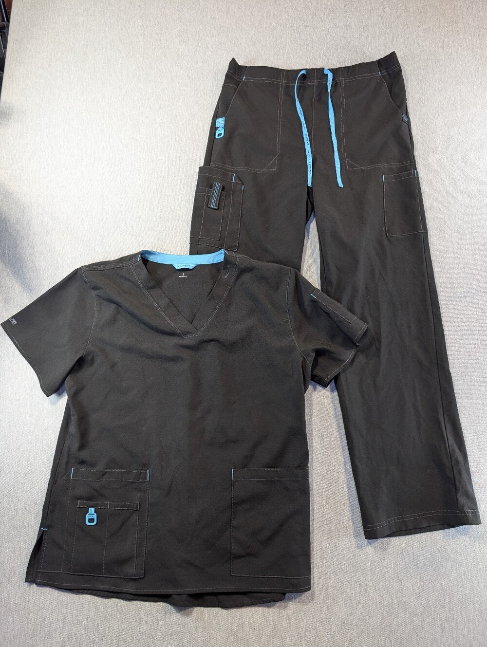 Carhartt Force Scrub Set Shirt Large Pants Medium Women's Black Blue Like New